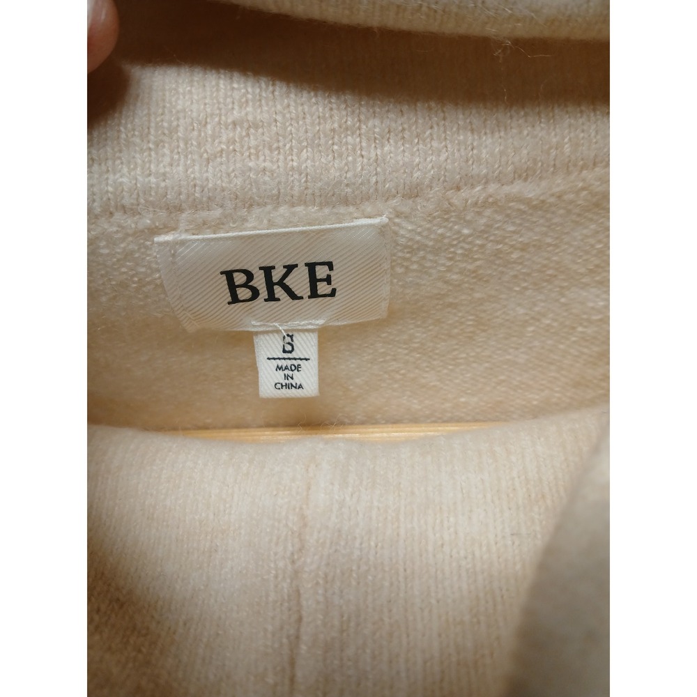Bke elan asymmetrical Turtleneck sweater small soft quiet luxery - Picture 3 of 9